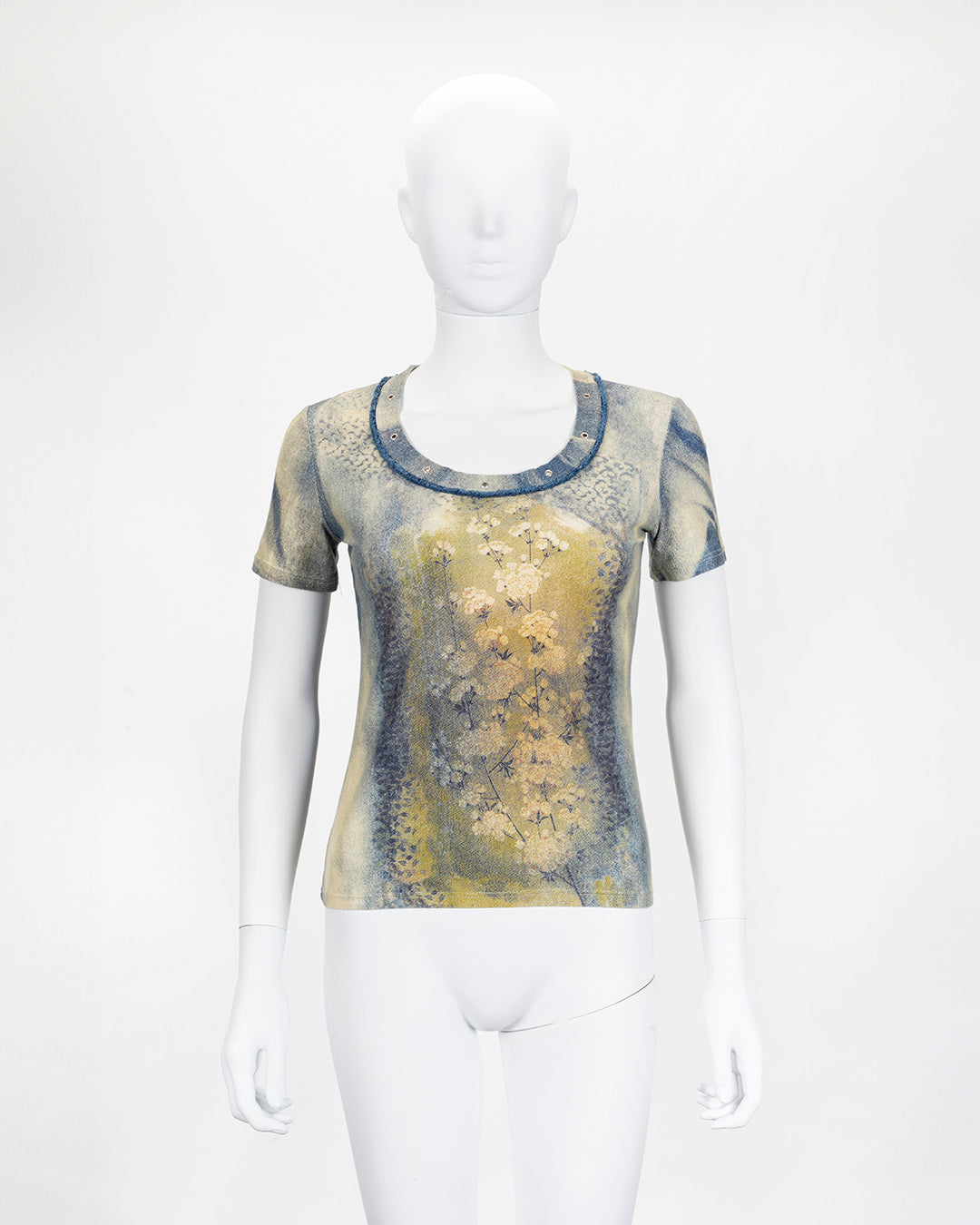 Unusual Print T-Shirt Flower Print Round Neck Eyelet Detail