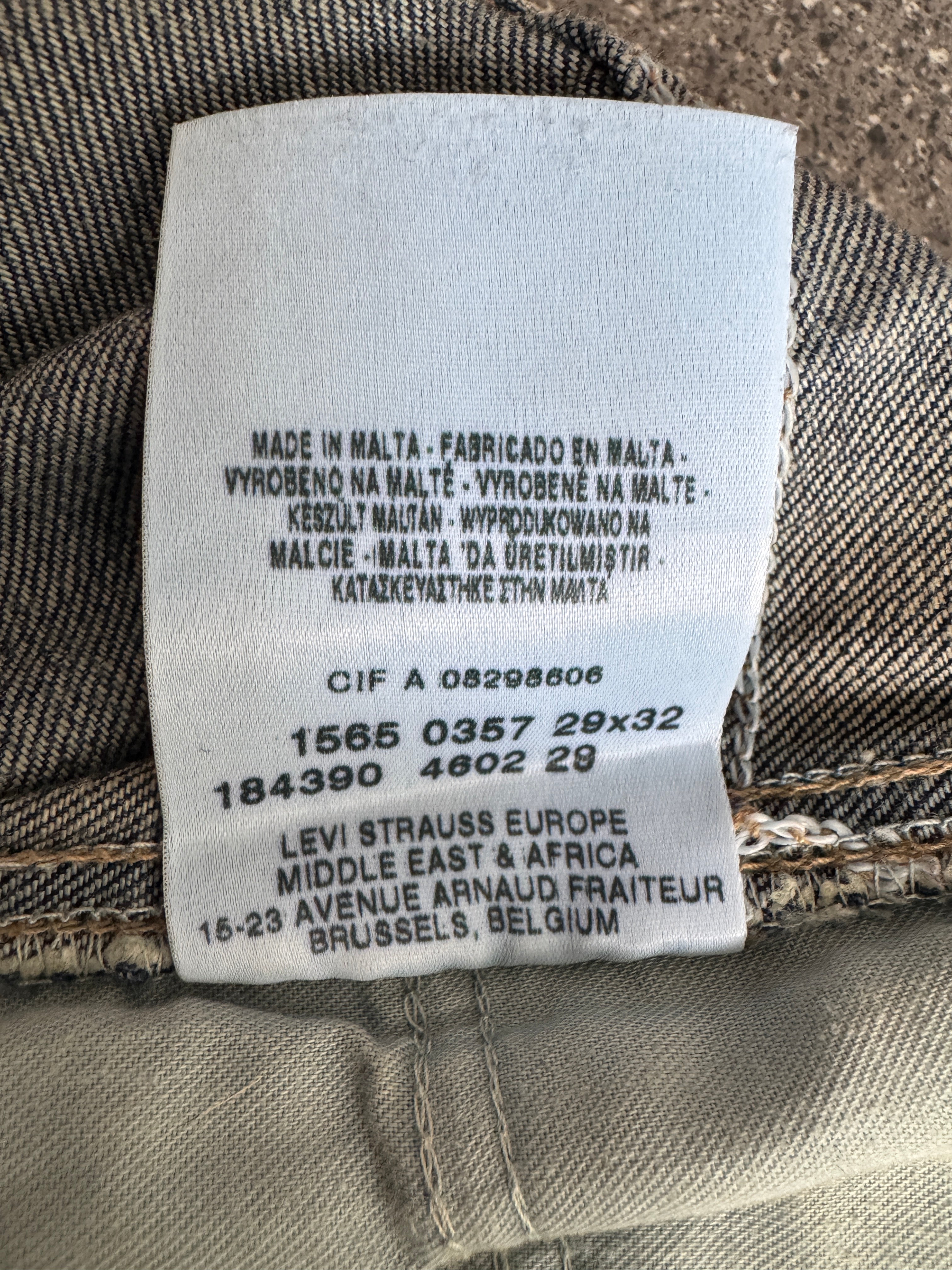 Levi's Mid Wash Denim Jeans with  Low Waist