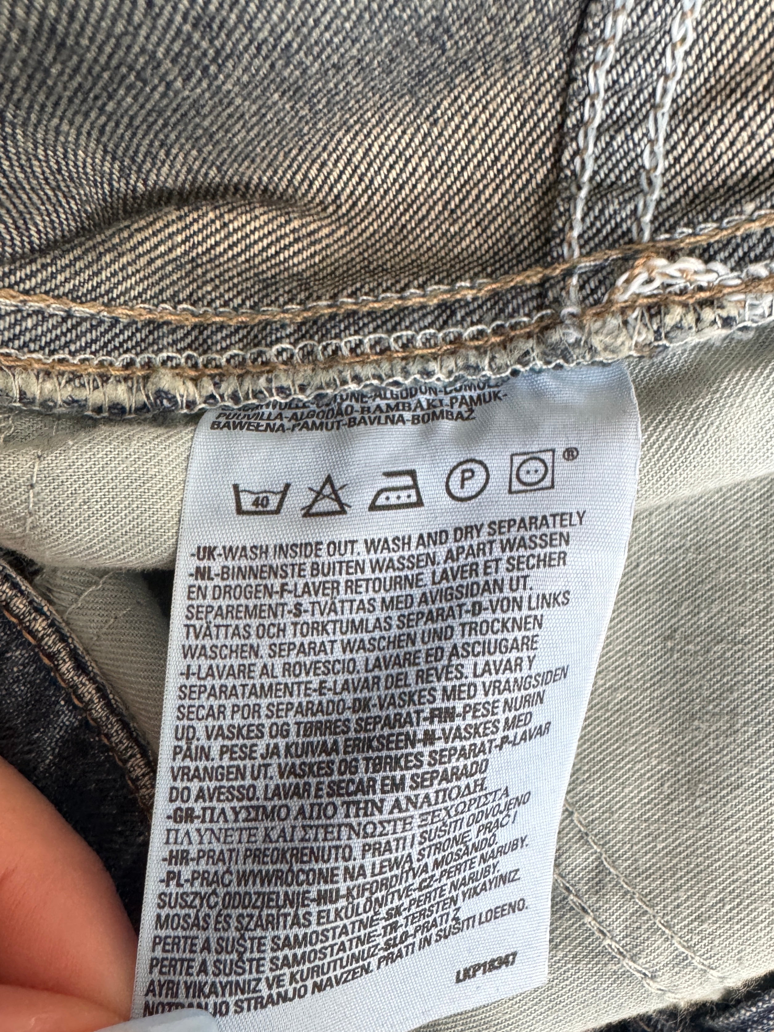 Levi's Mid Wash Denim Jeans with  Low Waist