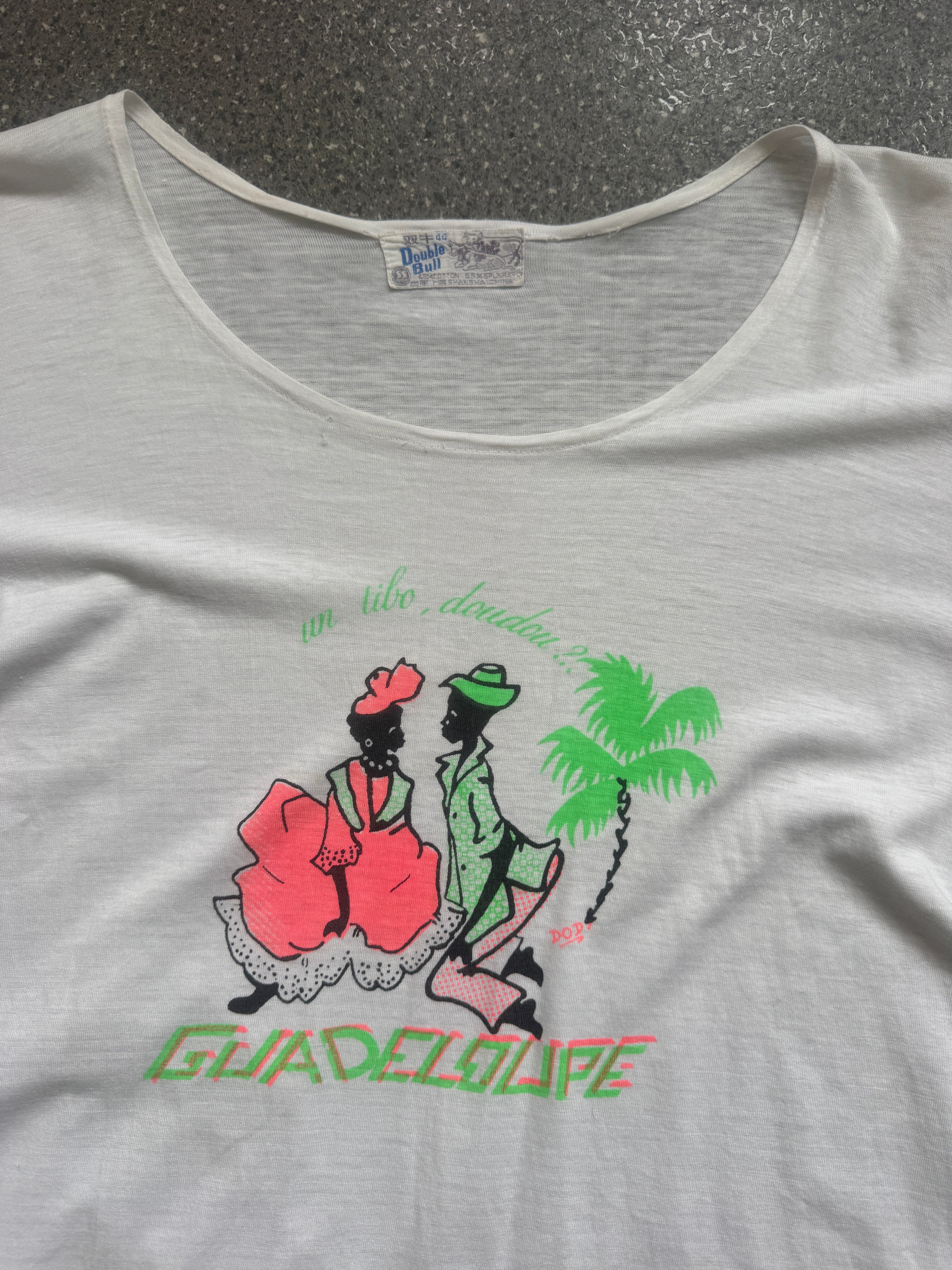 Vintage white graphic T-shirt
